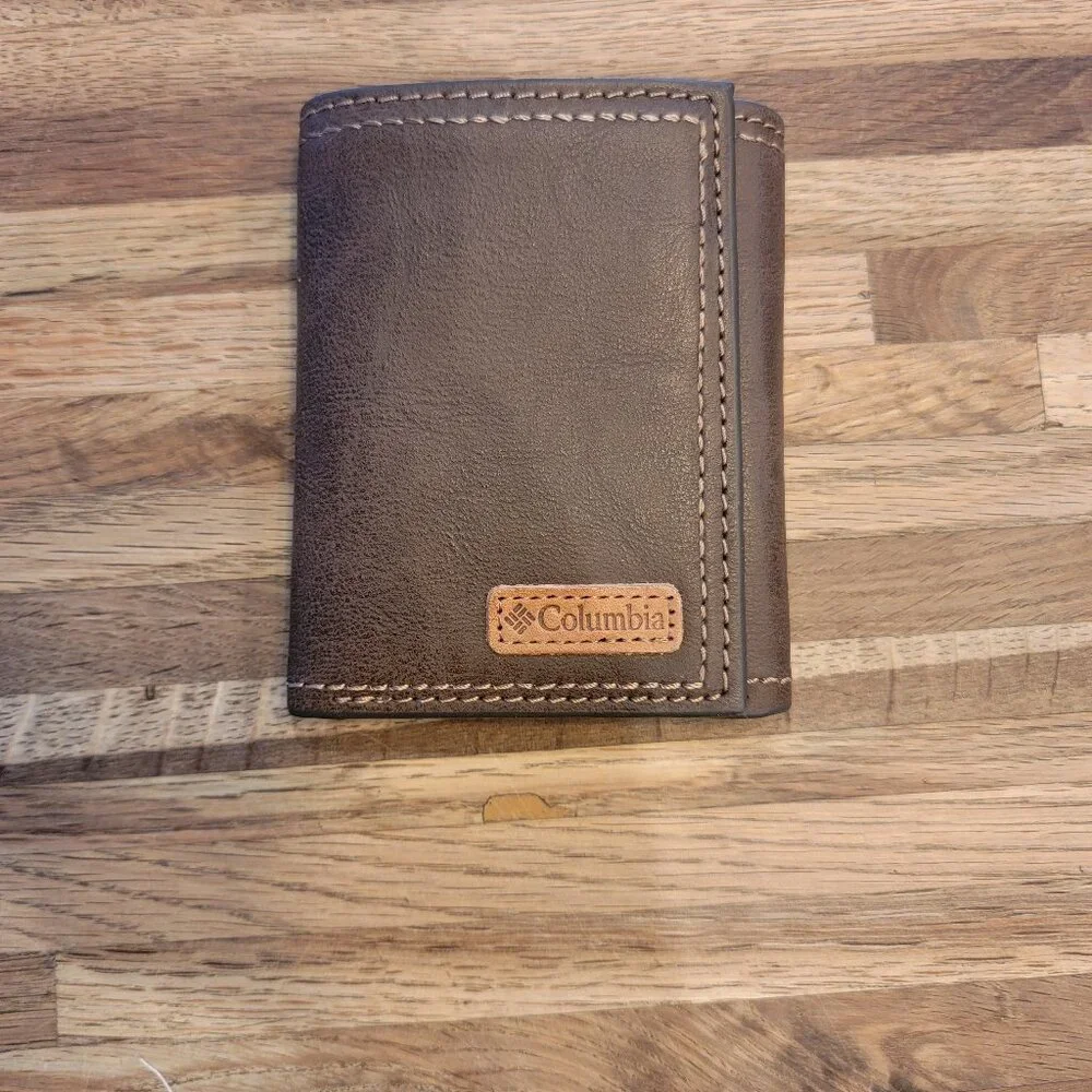Columbia RFID Extra Capacity Trifold Wallet - Brown
